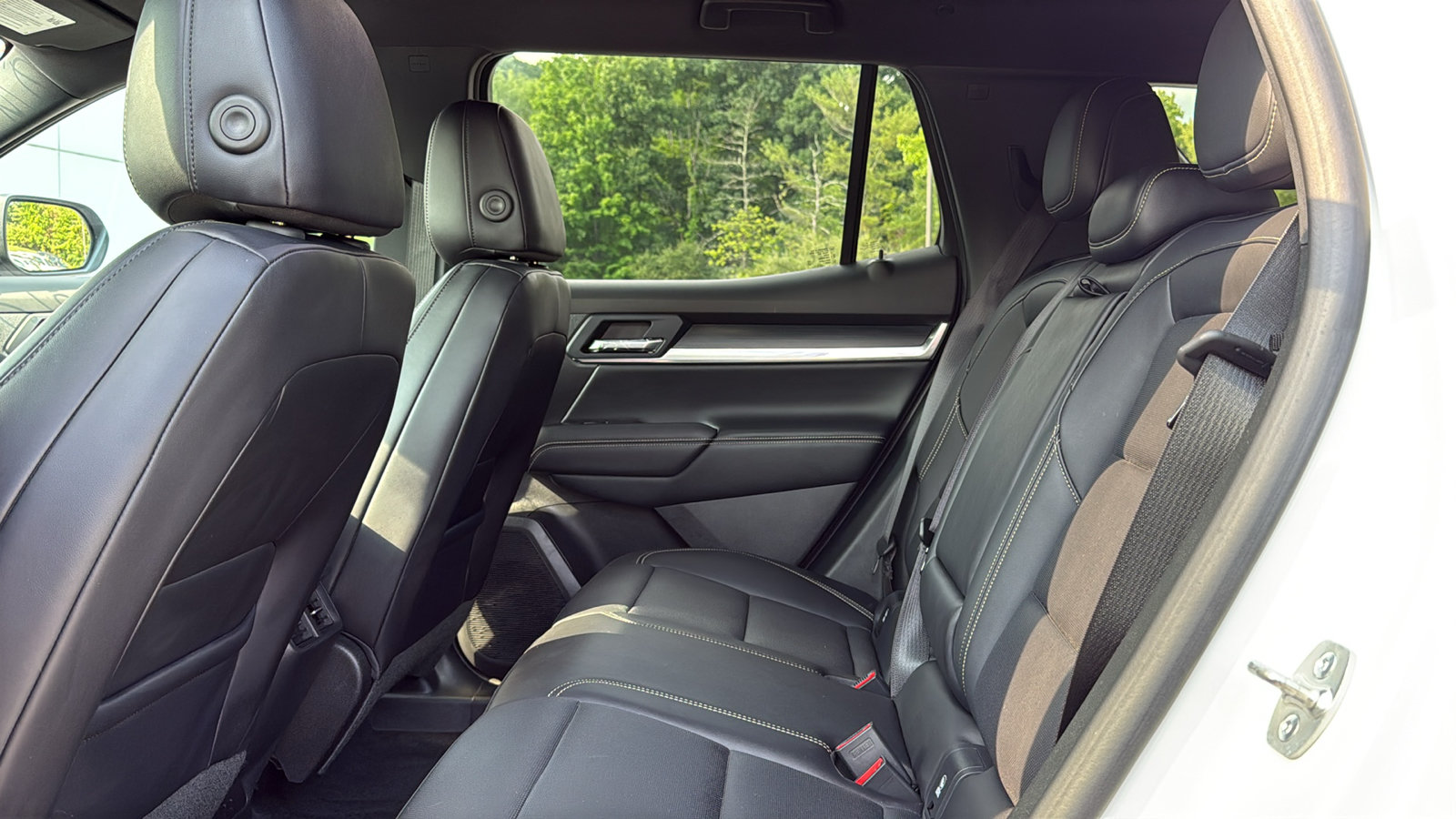 Certified 2026 GMC Terrain Elevation w/ Elevation Premium Package AWD/4WD image 27