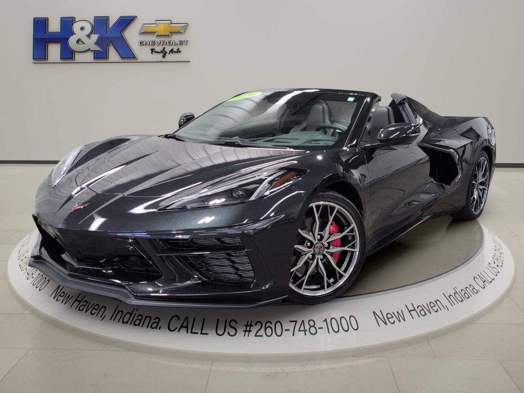 Used 2024 Chevrolet Corvette Stingray Preferred Conv w/ 2LT RWD image 3