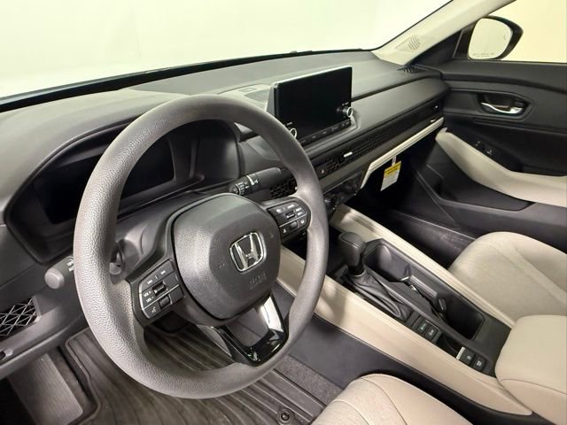 Used 2025 Honda Accord SE image 16
