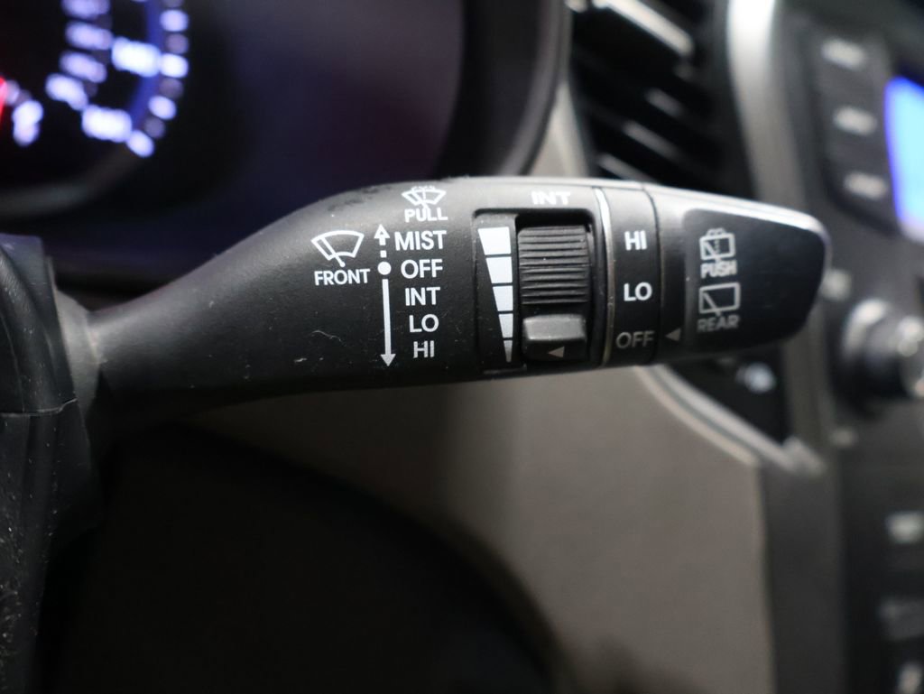 Used 2015 Hyundai Santa Fe Sport image 32