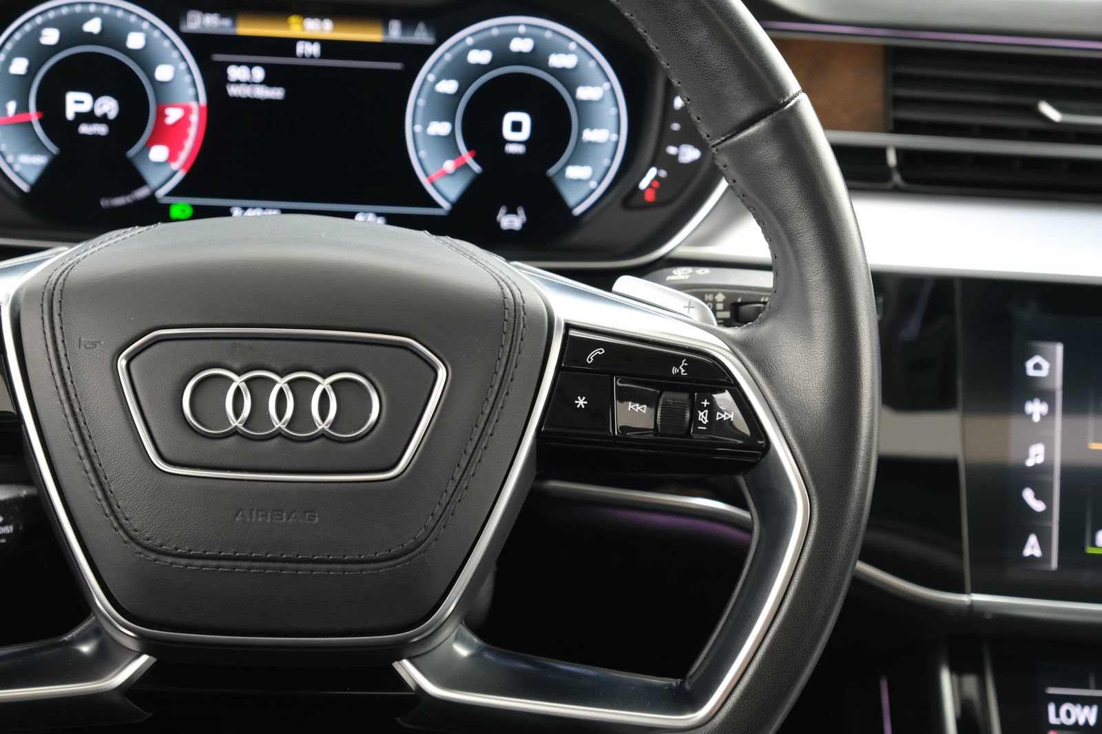 Used 2021 Audi A8 L 4.0T w/ Luxury Package AWD/4WD image 15