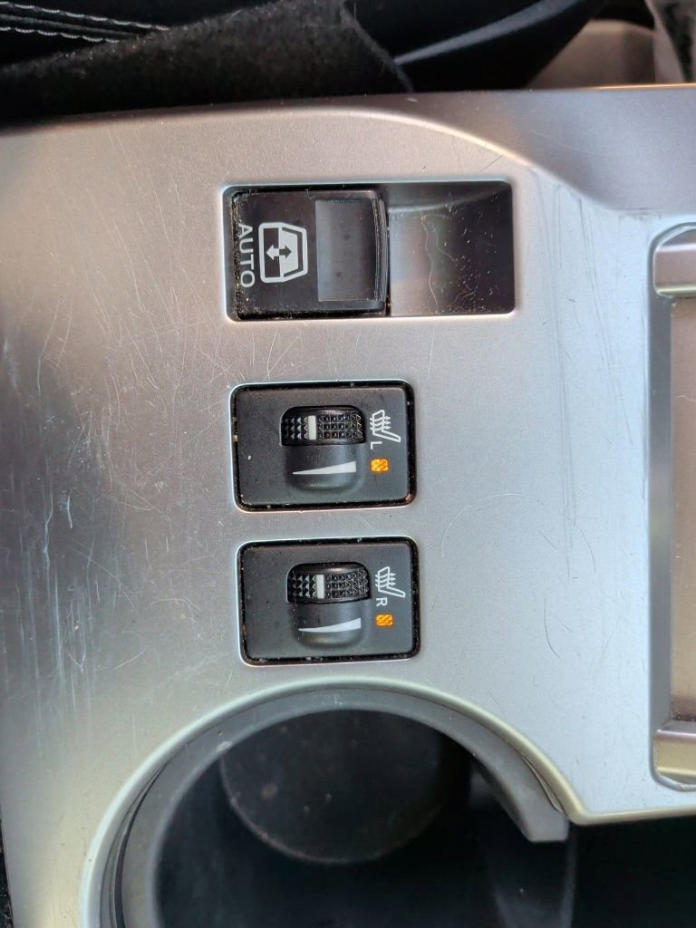 Used 2018 Toyota 4Runner SR5 Premium image 26