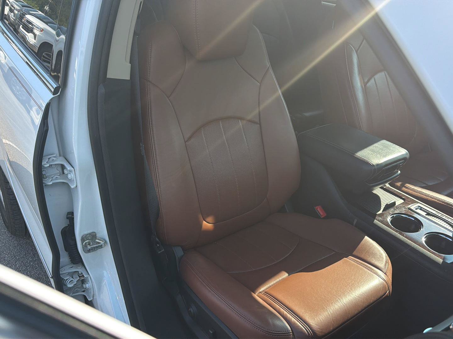 Used 2017 Chevrolet Traverse Premier FWD image 15