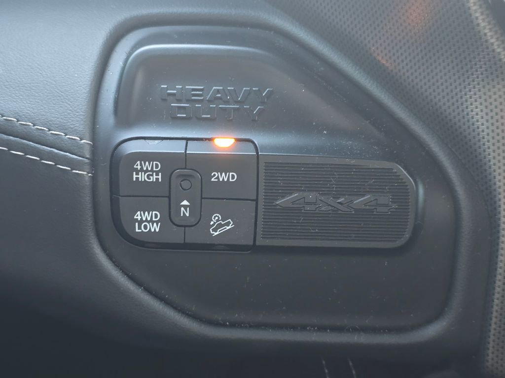 Used 2024 RAM 2500 Limited image 34