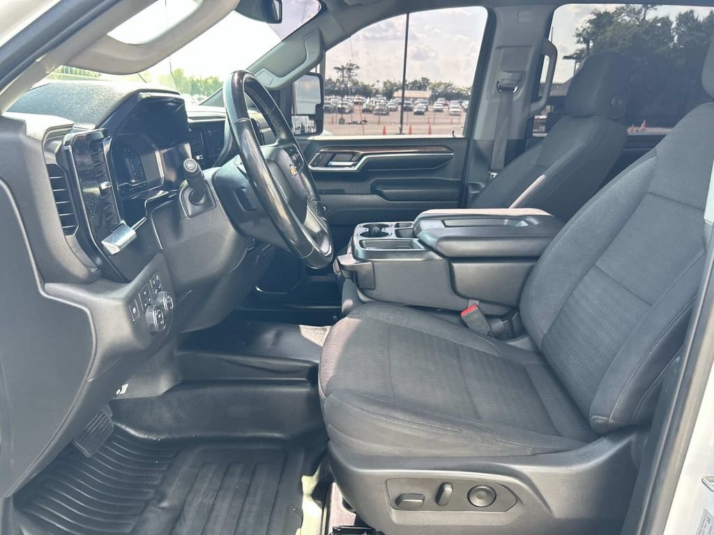 Used 2024 Chevrolet Silverado 2500 LT w/ Convenience Package AWD/4WD image 28