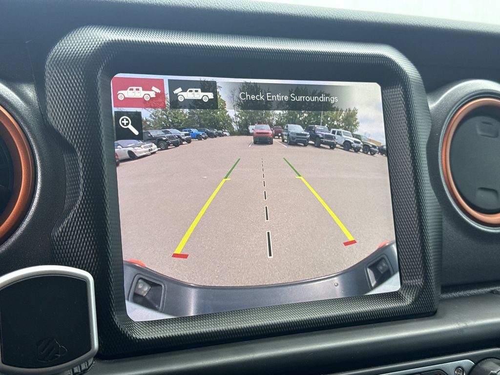 Used 2023 Jeep Gladiator Mojave w/ LED Lighting Group AWD/4WD image 32