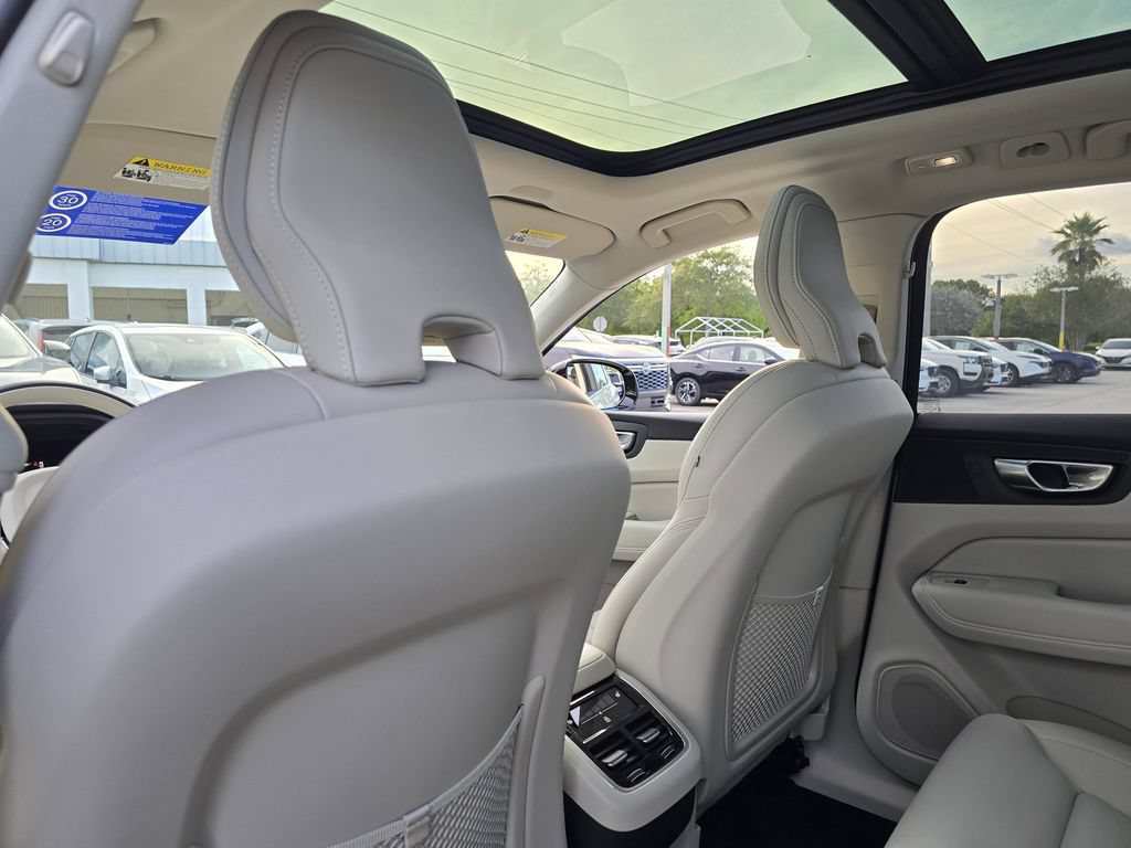 New 2026 Volvo XC60 B5 Ultra w/ Protection Package Premier AWD/4WD image 9