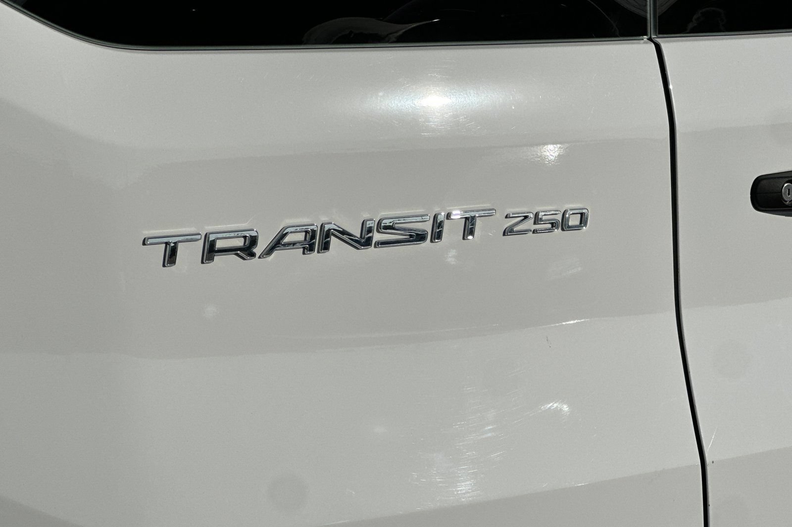 Used 2025 Ford Transit 250 Low Roof w/ Exterior Upgrade Package RWD image 25