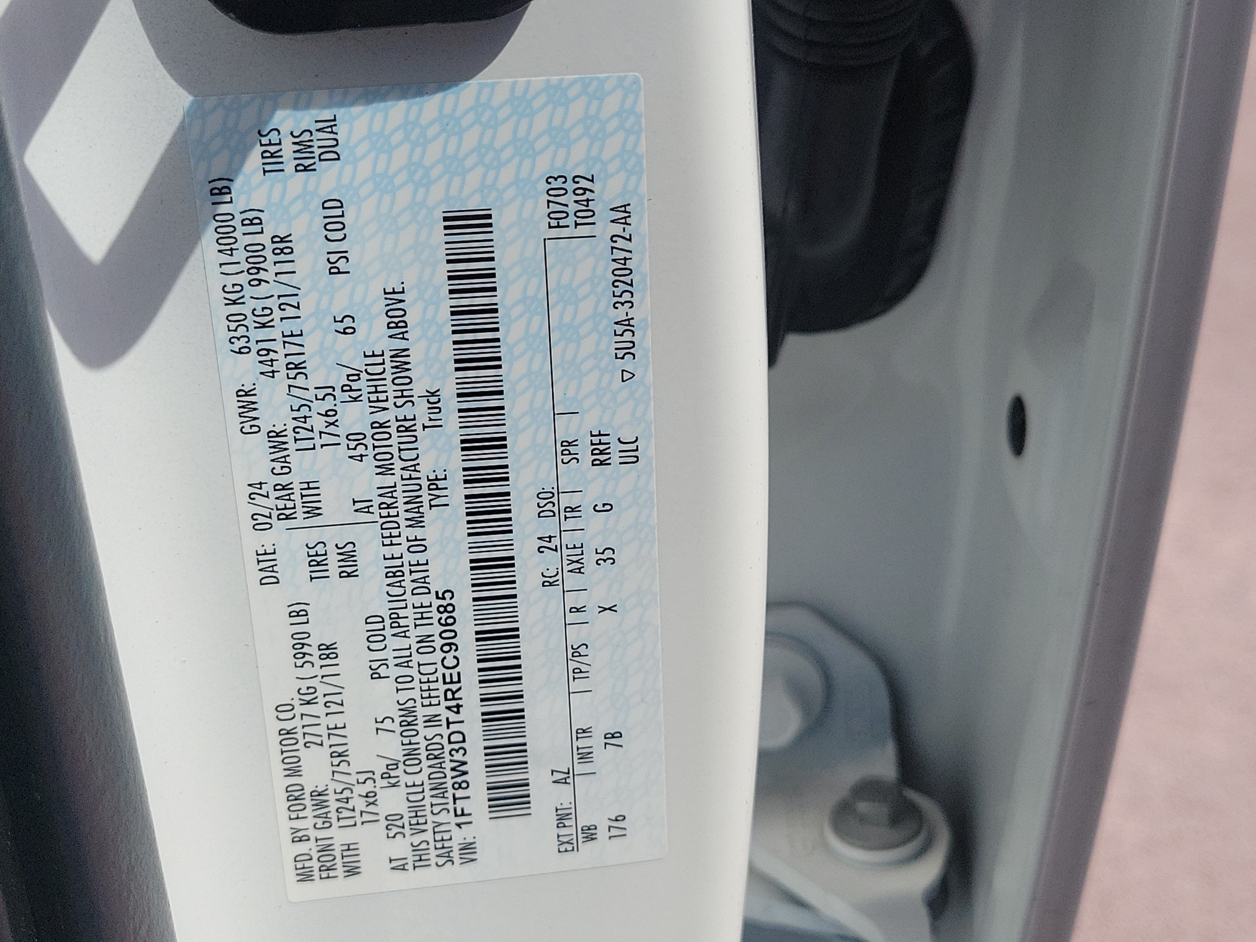 Used 2024 Ford F350 Platinum AWD/4WD image 36