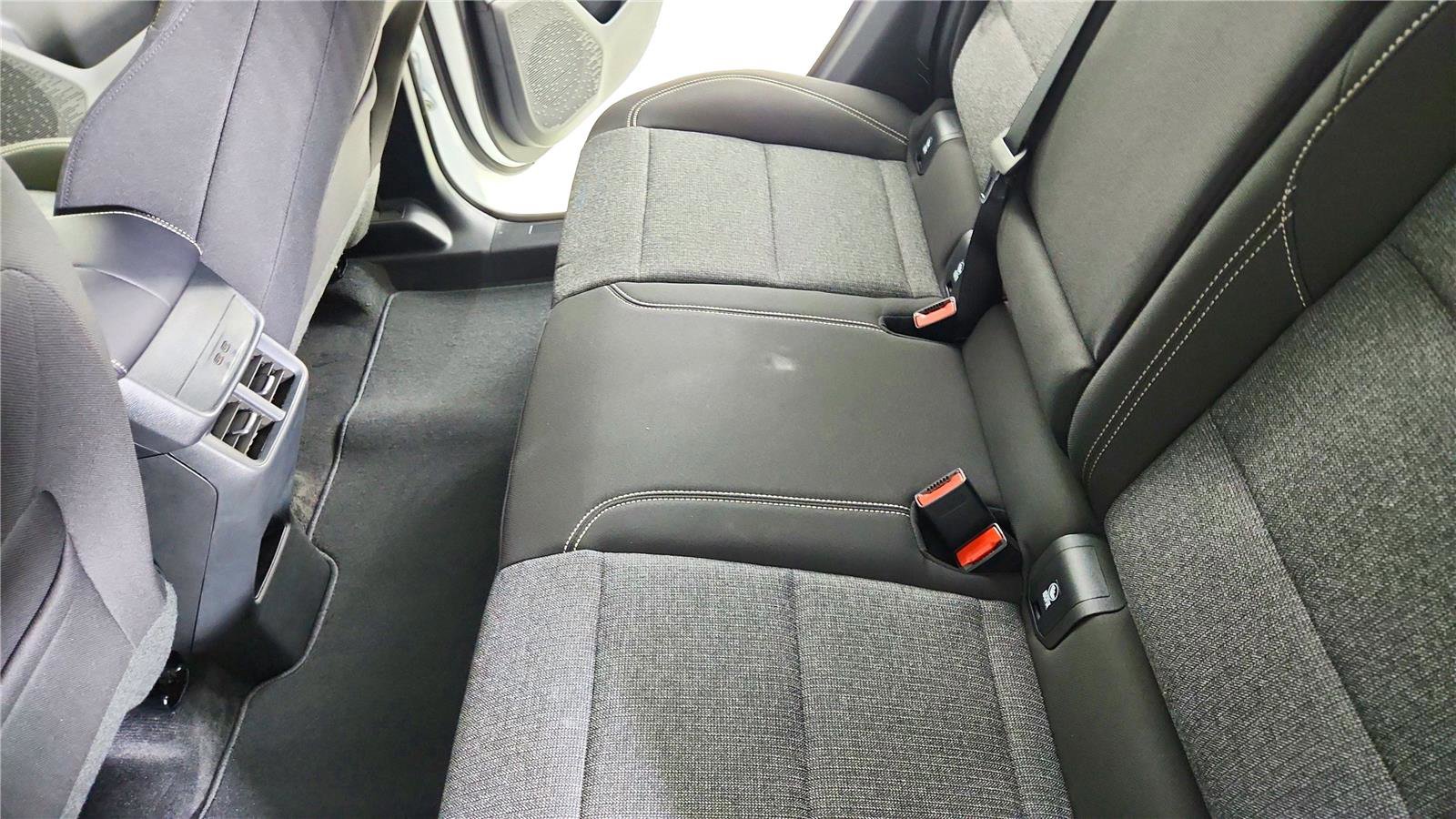 Used 2026 GMC Terrain Elevation image 31