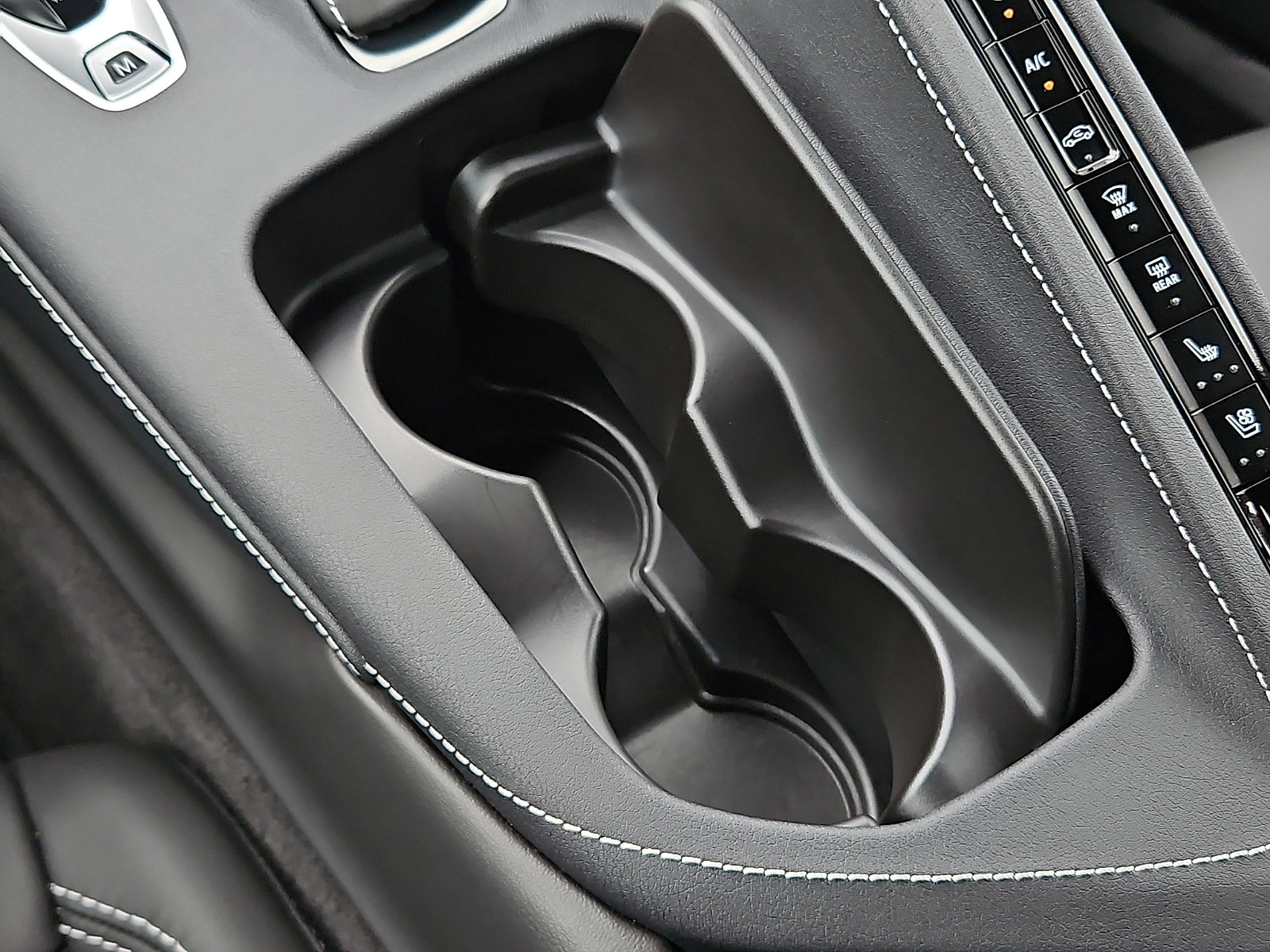 Used 2024 Chevrolet Corvette Stingray Preferred Cpe w/ Z51 Performance Package image 16