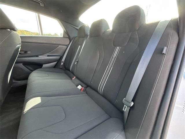 Used 2025 Hyundai Elantra Sport image 21