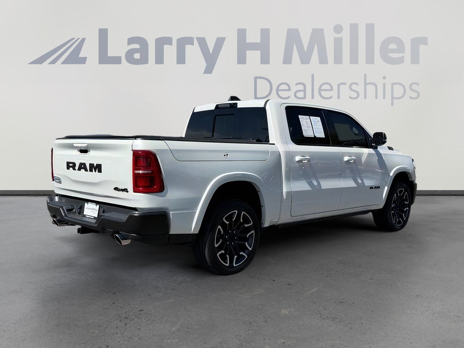 Certified 2025 RAM 1500 Limited AWD/4WD image 5