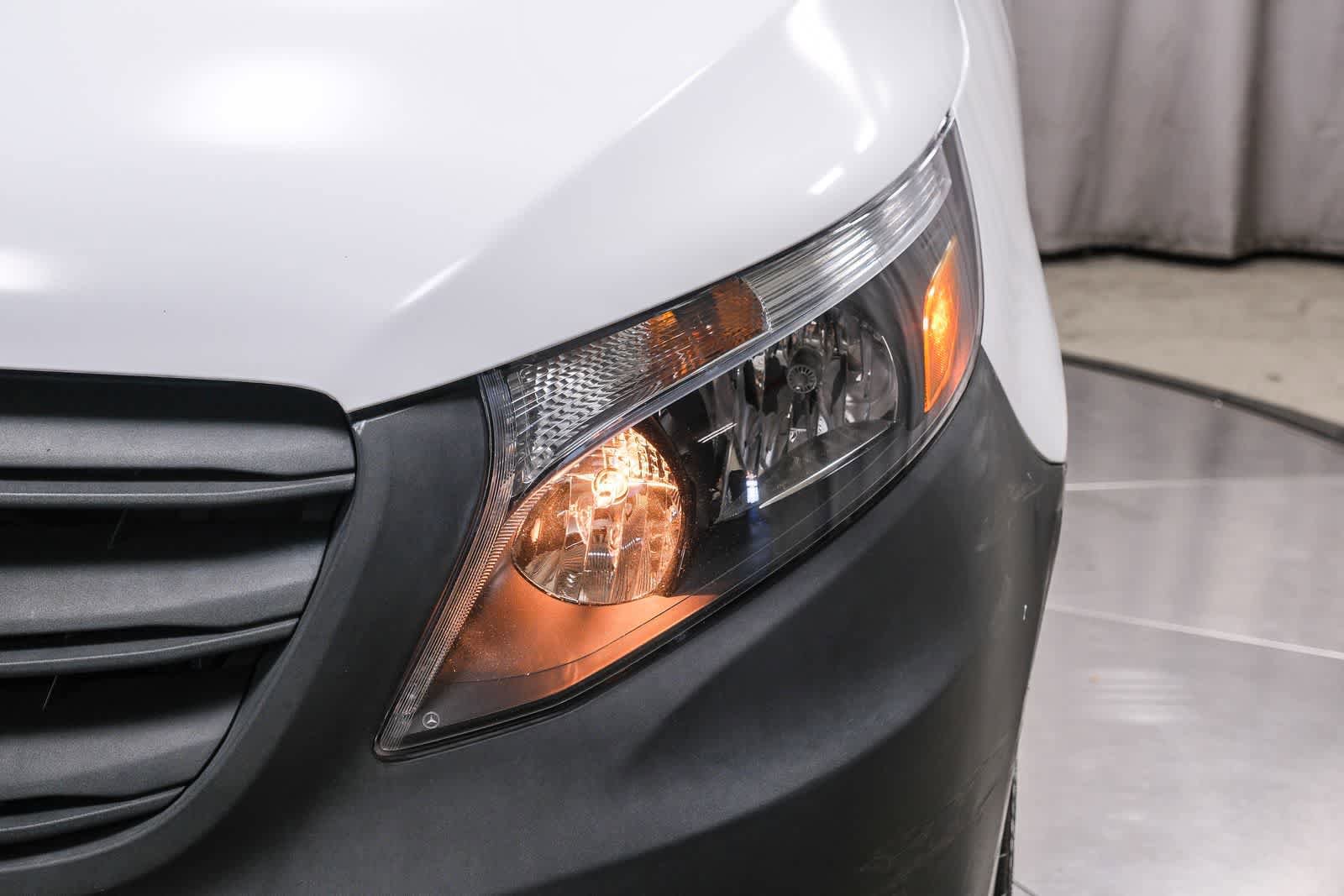 Used 2023 Mercedes-Benz Metris image 11
