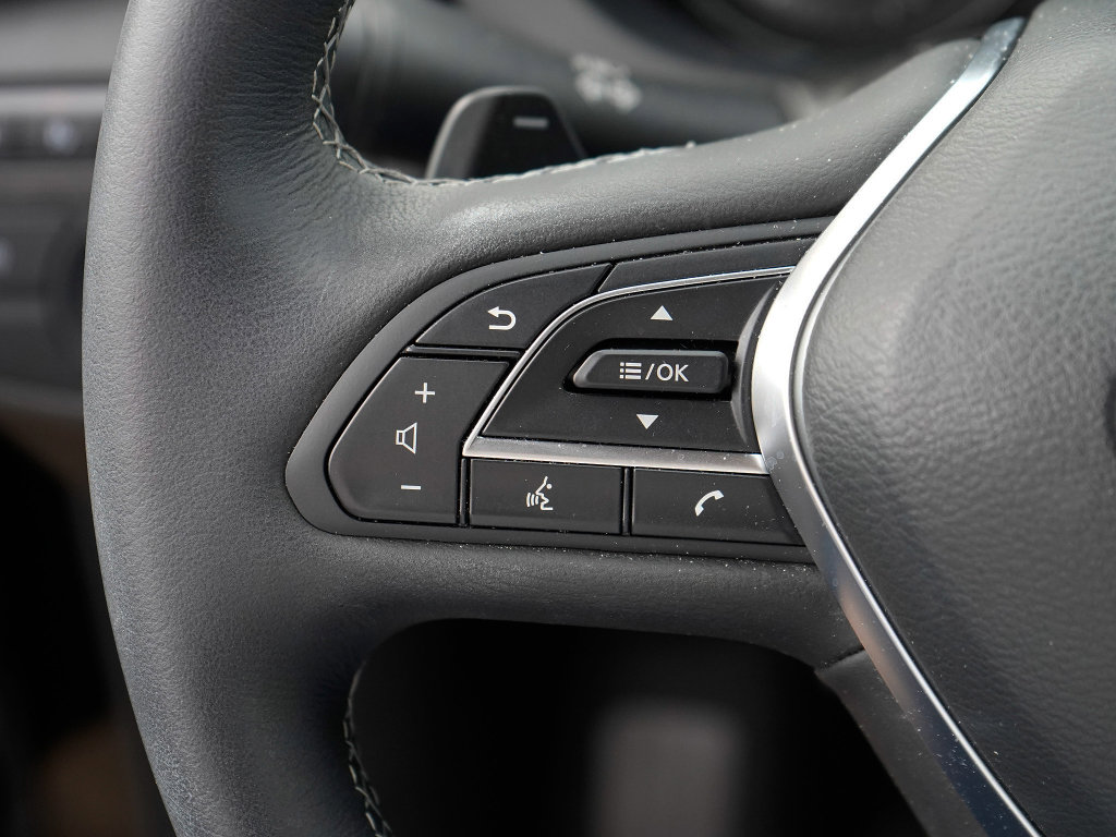 Used 2025 INFINITI QX55 Essential image 10