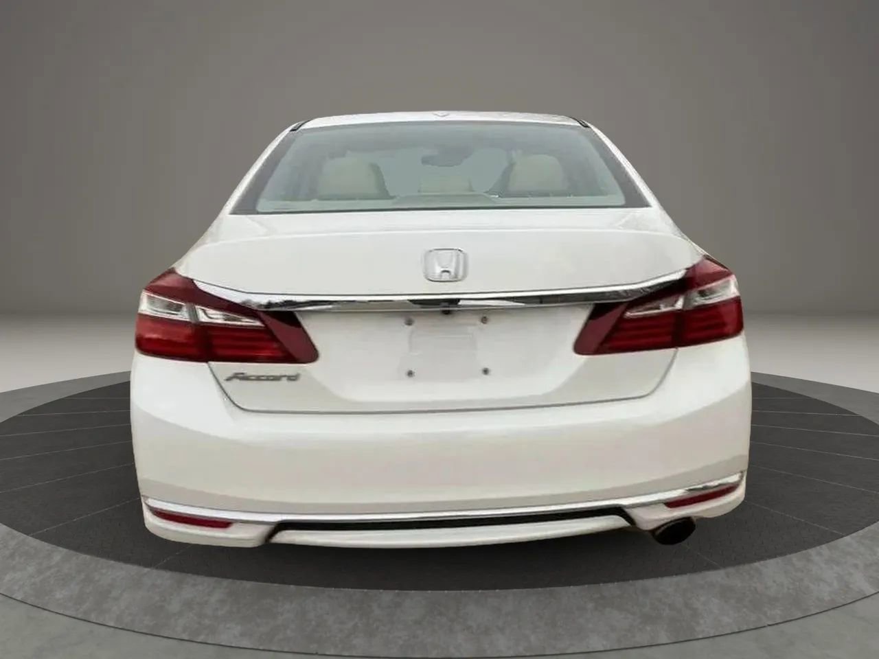Used 2017 Honda Accord EX-L image 4