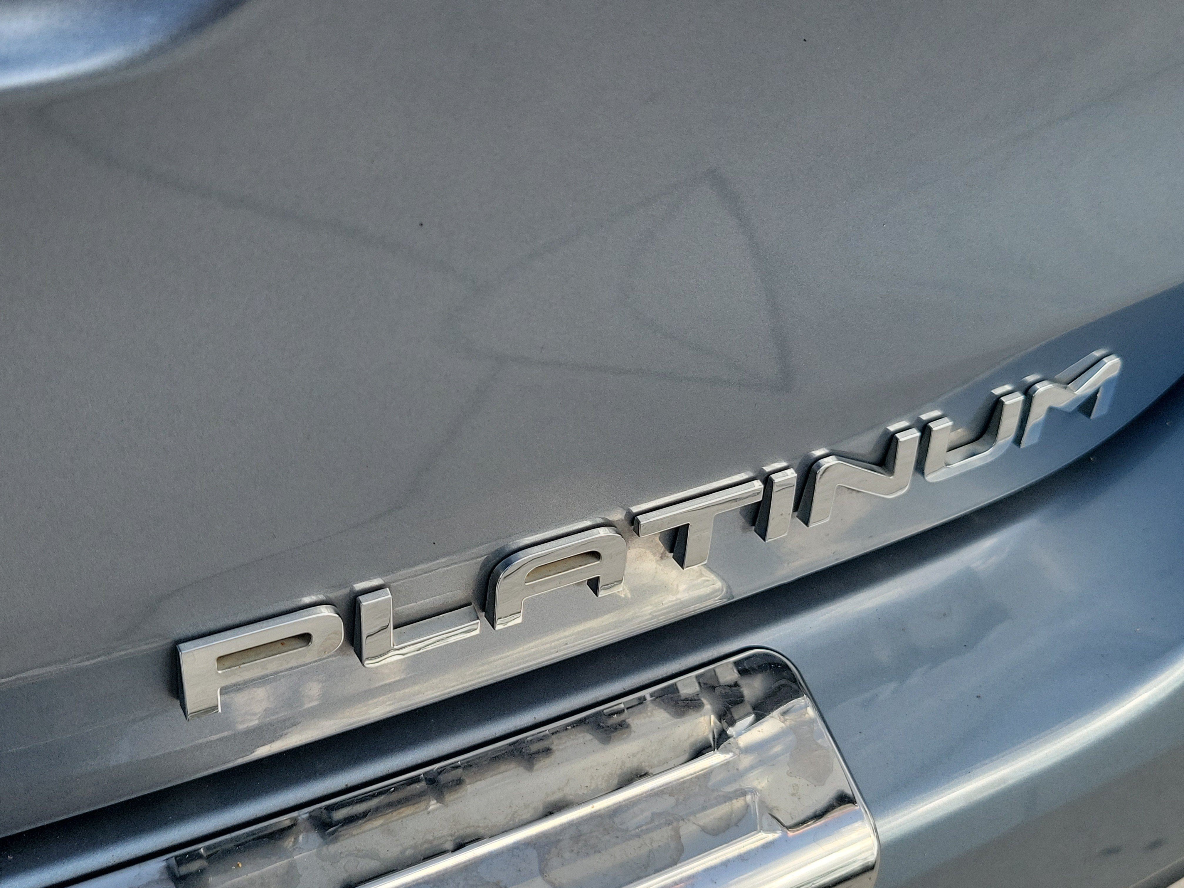Used 2022 Toyota Highlander Platinum FWD image 9
