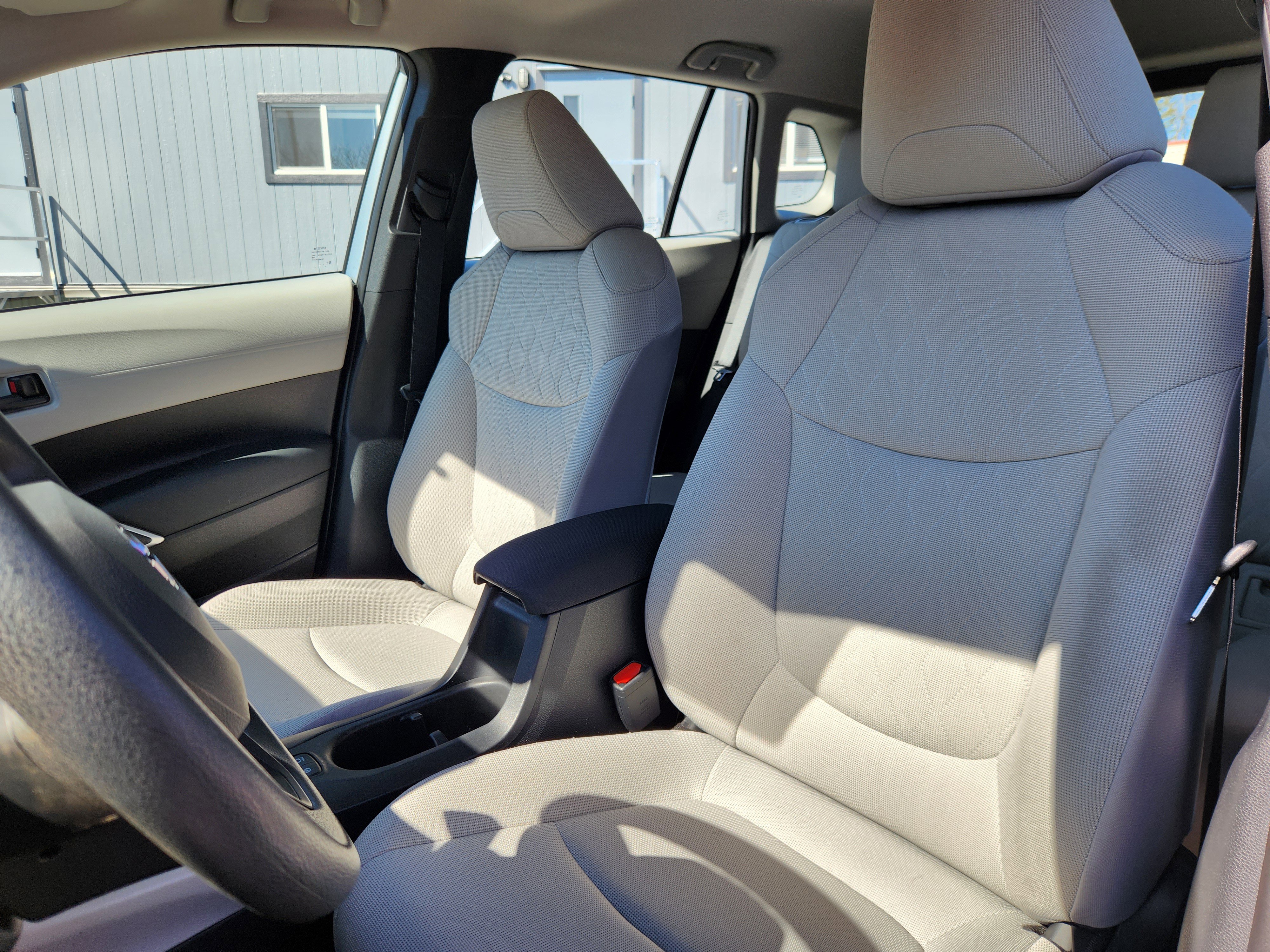 Used 2023 Toyota Corolla Cross L image 7