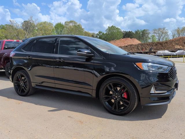 Used 2020 Ford Edge ST w/ Equipment Group 401A image 2
