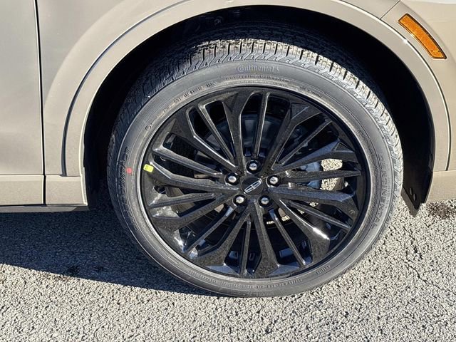 New 2026 Lincoln Corsair Premiere image 9