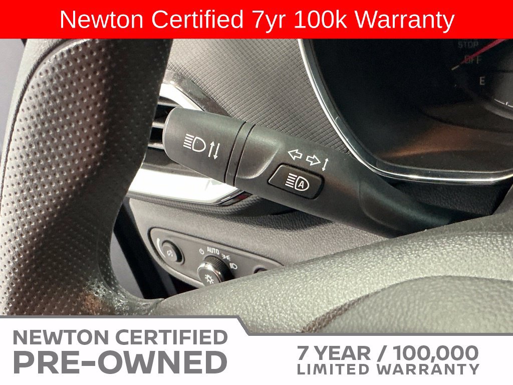 Used 2023 Chevrolet TrailBlazer LT FWD image 35