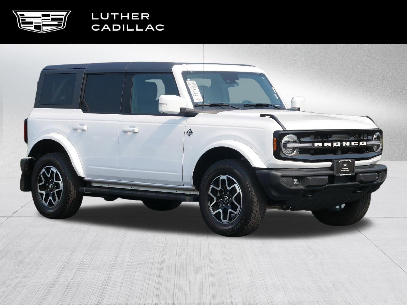Used 2023 Ford Bronco Outer Banks AWD/4WD image 1