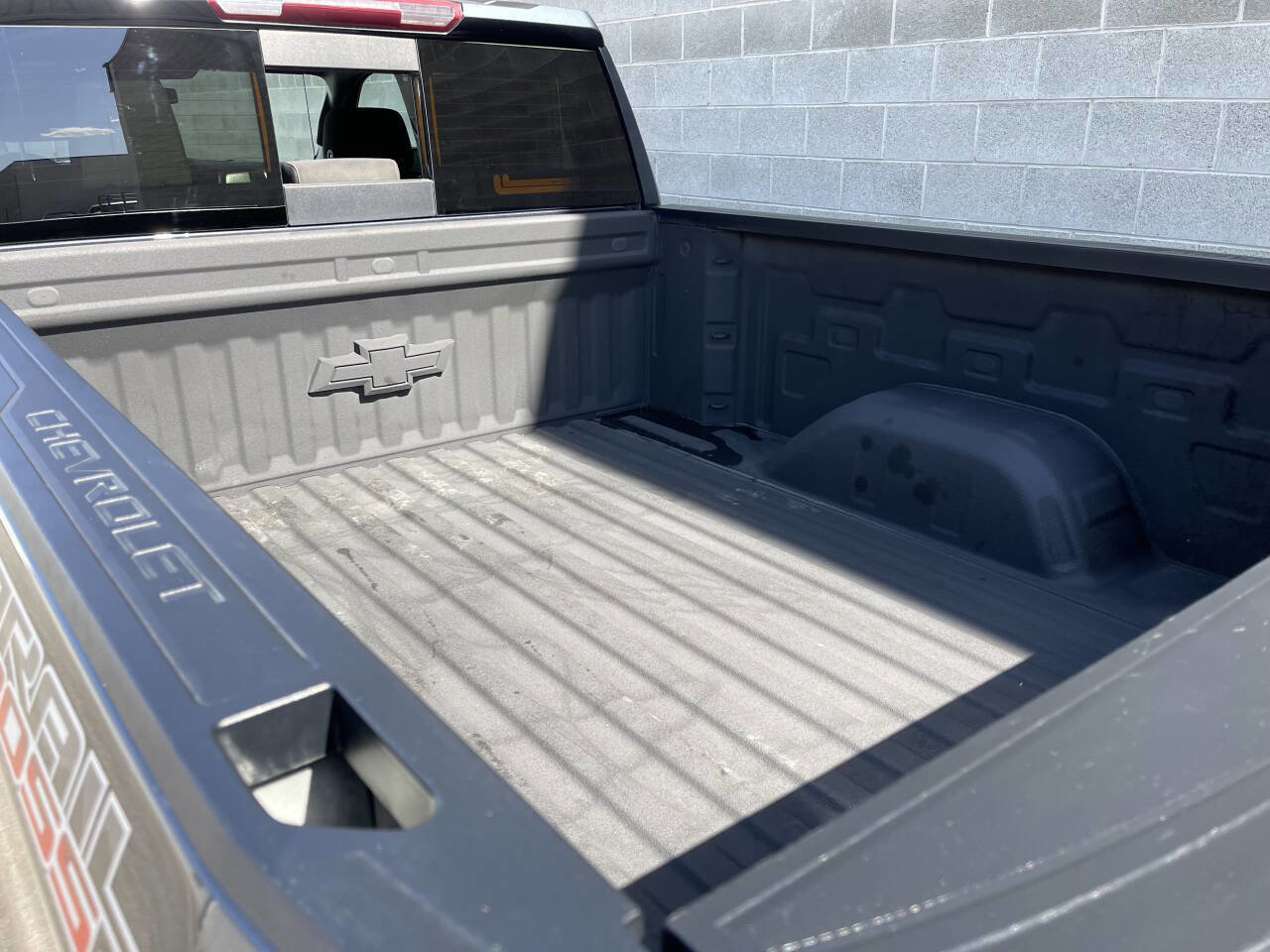 Used 2021 Chevrolet Silverado 1500 LT Trail Boss w/ Convenience Package II AWD/4WD image 6