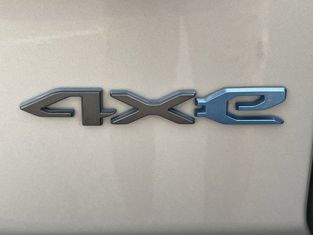 Used 2024 Jeep Wrangler Unlimited Rubicon 4xe image 4