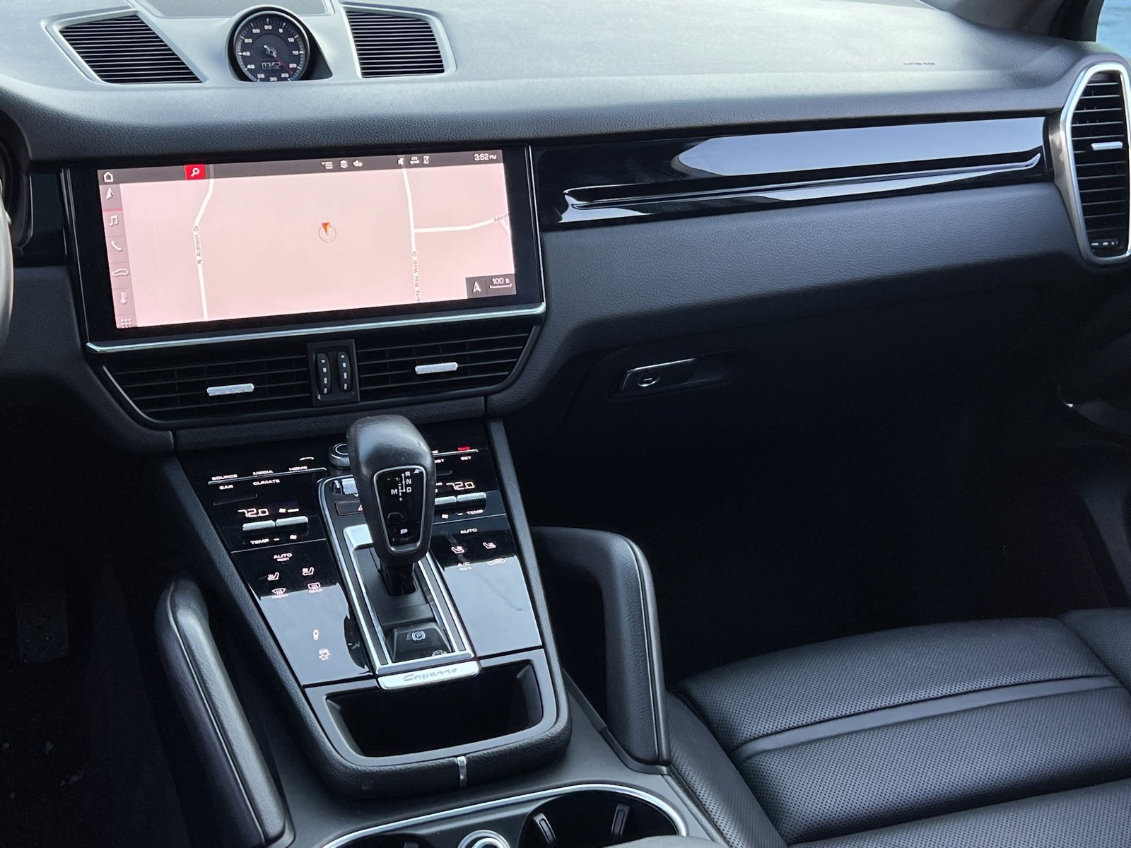 Certified 2021 Porsche Cayenne Coupe image 25