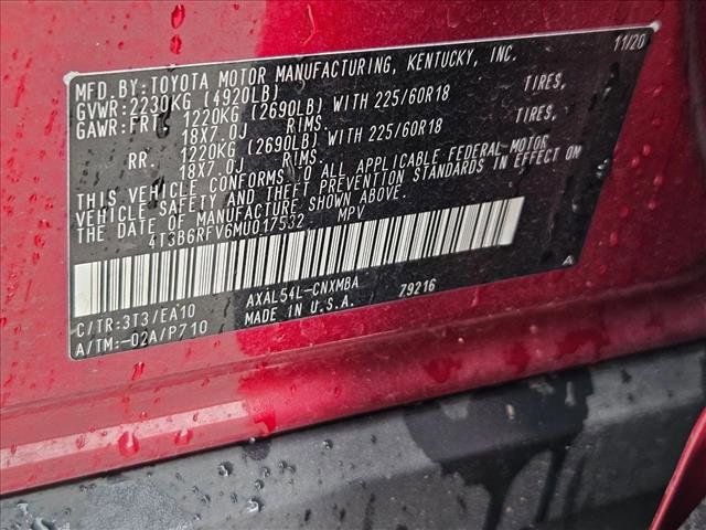 Used 2021 Toyota RAV4 XLE Premium image 15