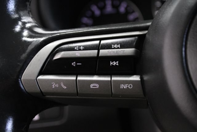 Used 2023 MAZDA MAZDA3 s FWD image 18