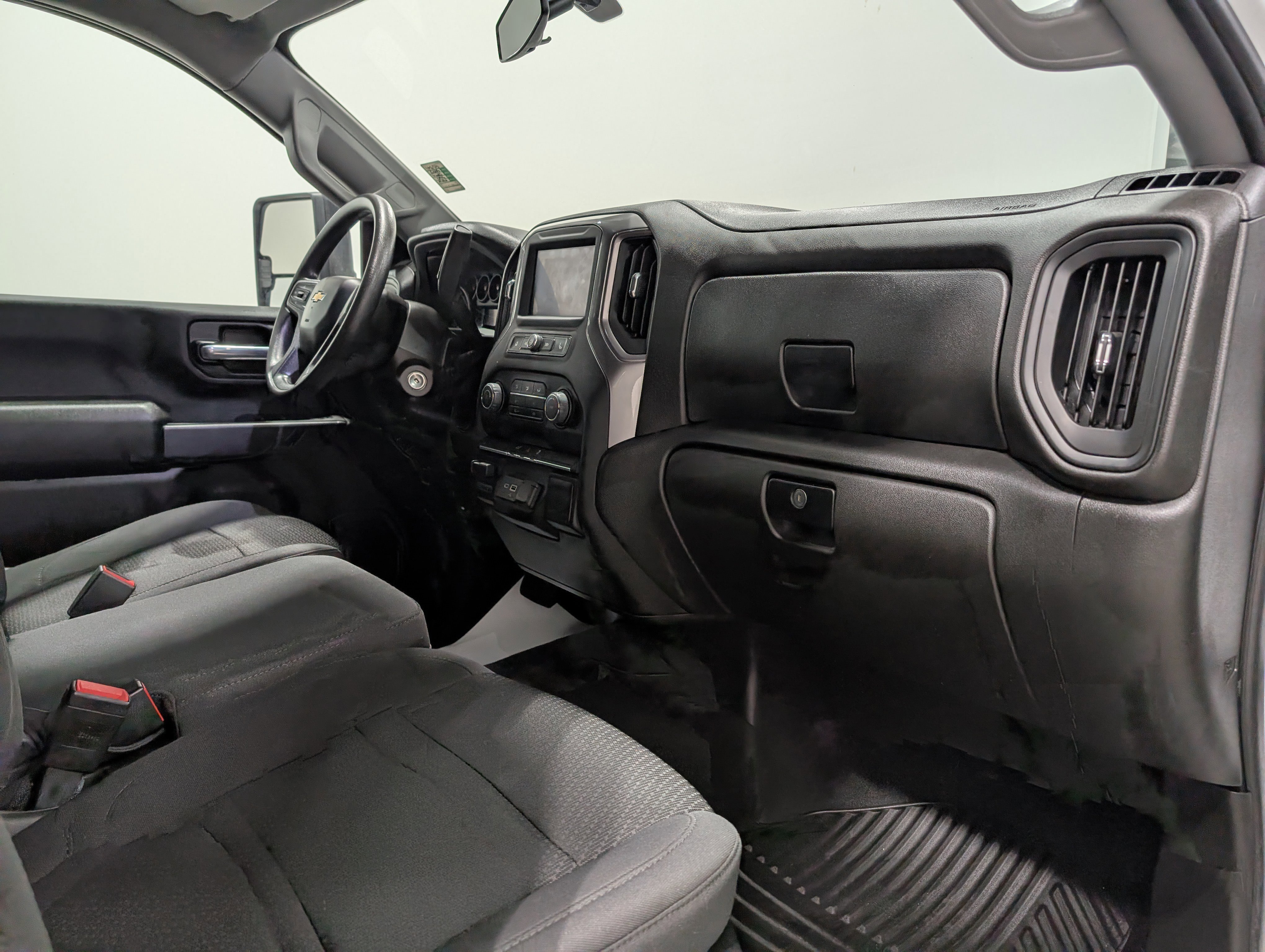 Used 2022 Chevrolet Silverado 2500 Custom image 21