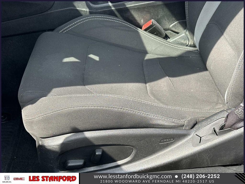 Used 2017 Chevrolet Camaro LT RWD image 17