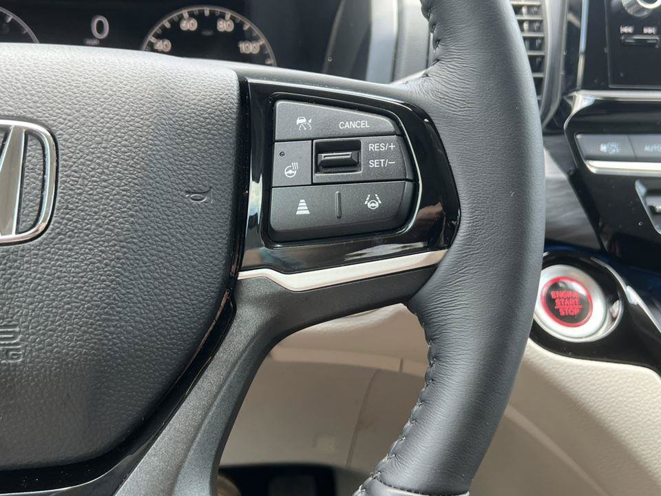 Used 2025 Honda Odyssey Elite image 21