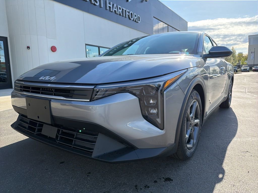 New 2026 Kia K4 FWD image 3