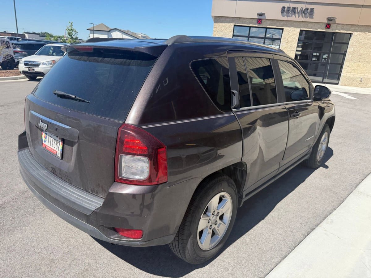 Used 2014 Jeep Compass Sport w/ Power Value Group FWD image 3