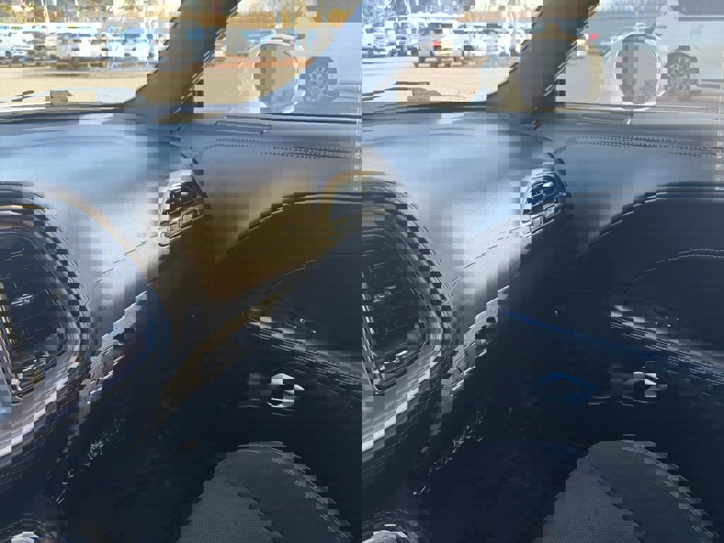 Used 2022 Dodge Challenger GT w/ Plus Package image 15