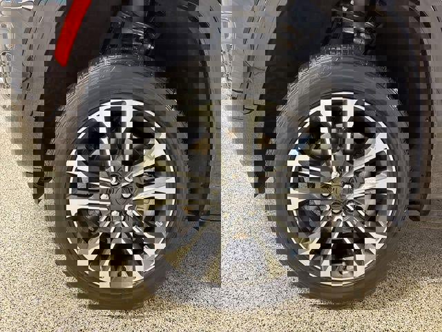 Used 2023 Jeep Grand Cherokee L Overland image 36