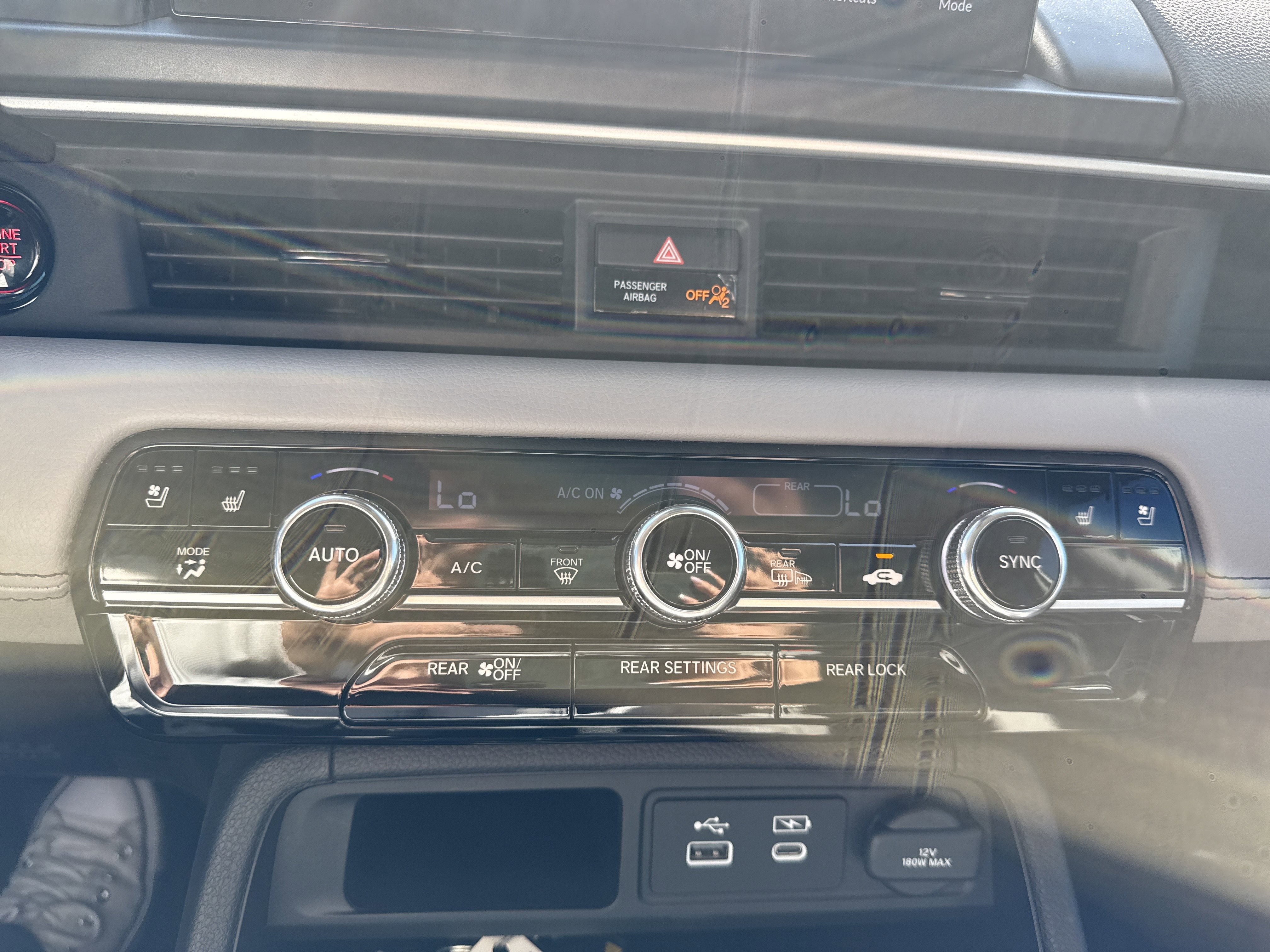 Used 2024 Honda Pilot Elite image 29