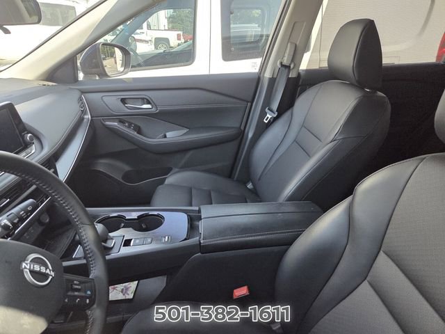 Certified 2025 Nissan Rogue SV w/ SV Premium Package FWD image 8