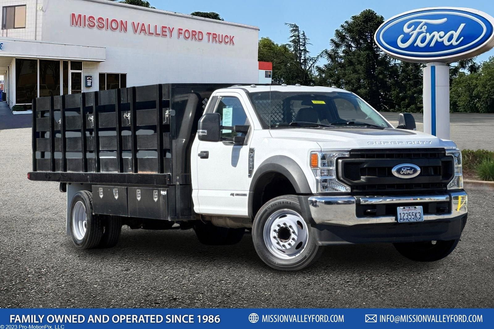 Used 2022 Ford F550 16Ft Stakebed image 1