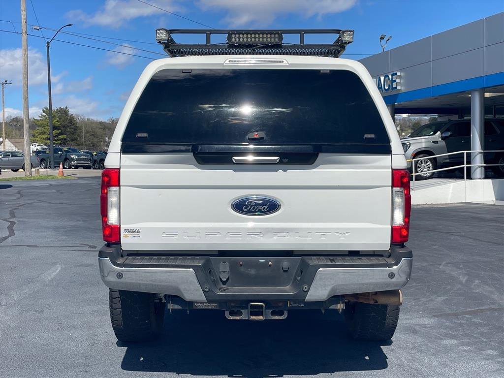 Used 2017 Ford F350 XLT w/ XLT Premium Package image 6