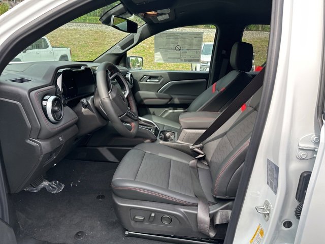 New 2025 Chevrolet Colorado Z71 w/ Midnight Edition image 11