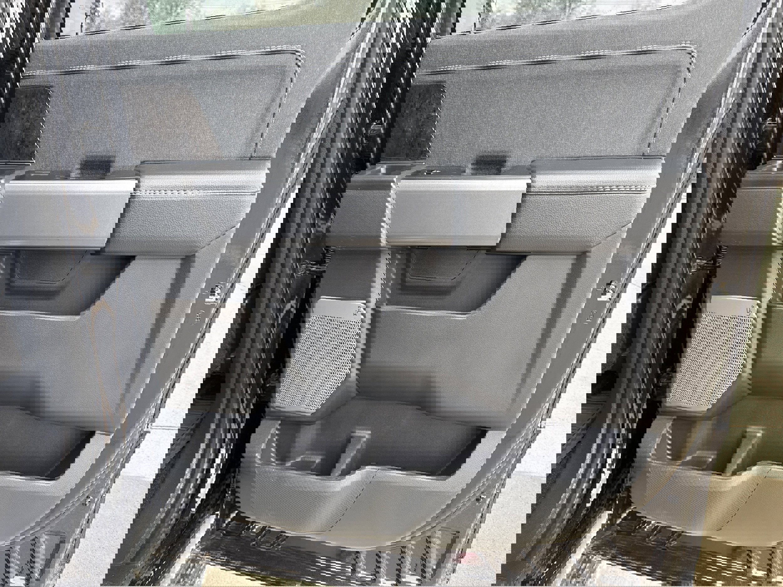 Used 2023 Ford F150 Lariat w/ Equipment Group 502A High image 24