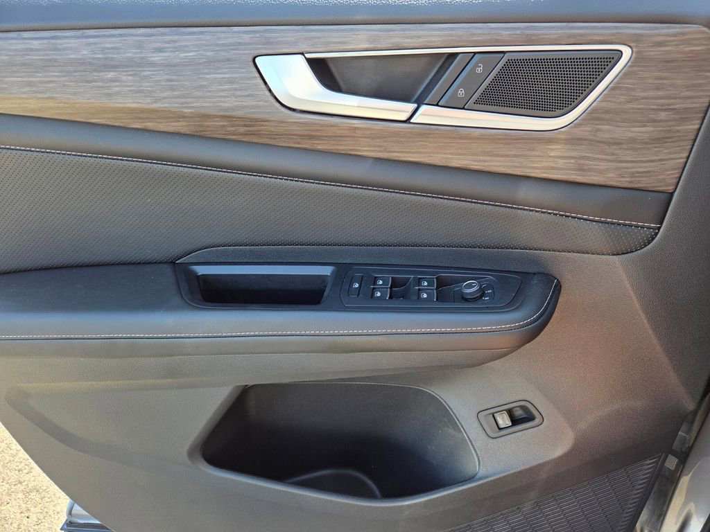 Used 2024 Volkswagen Atlas SEL image 9