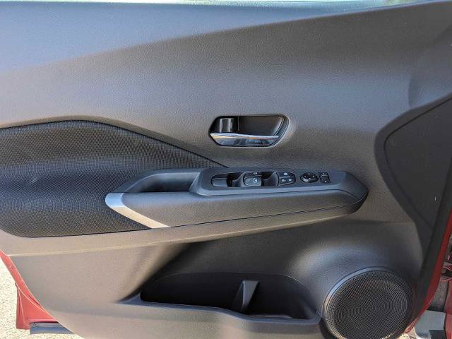 Used 2021 Nissan Kicks SV image 17