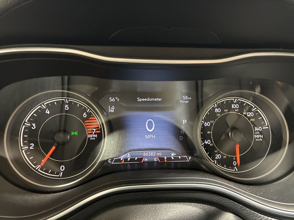 Used 2023 Jeep Cherokee Altitude Lux AWD/4WD image 28