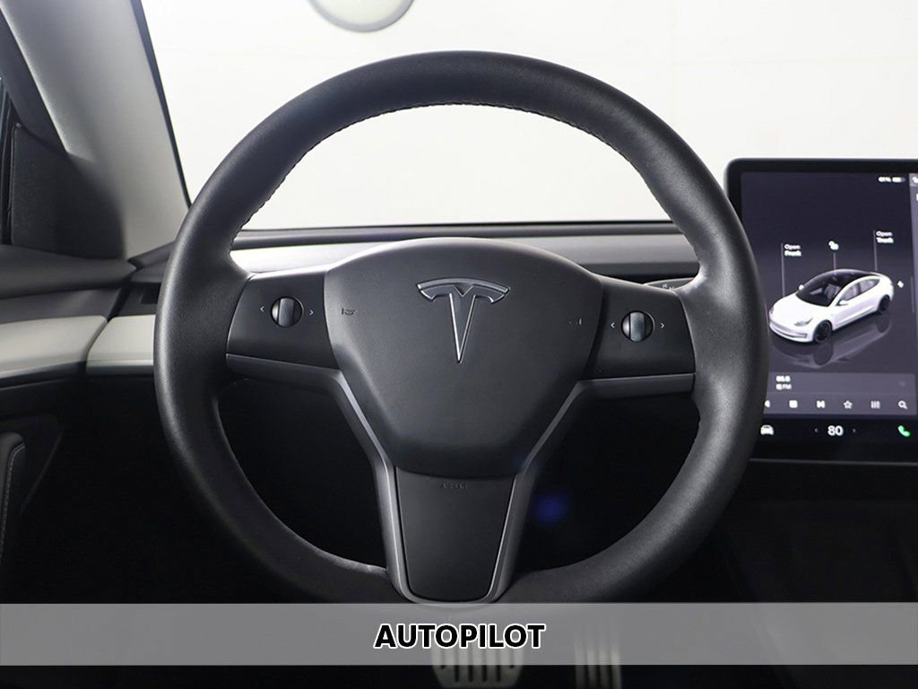 Used 2023 Tesla Model 3 Performance image 3