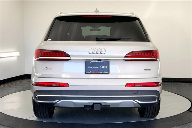 Certified 2023 Audi Q7 2.0T Premium w/ Convenience Package image 4
