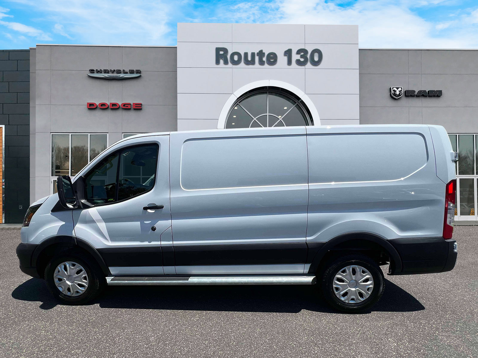 Used 2025 Ford Transit 250 Low Roof w/ Exterior Upgrade Package RWD image 5